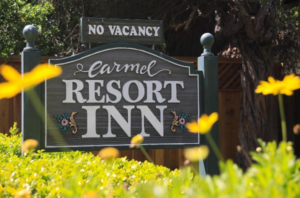 Carmel Resort Inn image 1