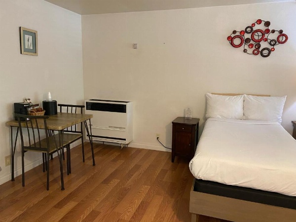 Carmel Resort Inn image 8